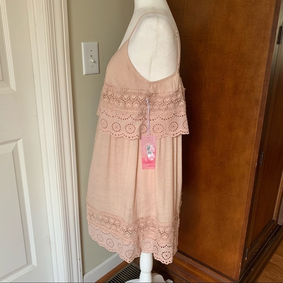 NEW ⭐️onetheland⭐️ soft pink/peach lace sundress - M - Picture 6 of 11